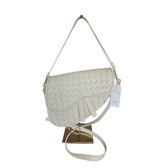 NWT Urban Expressions Scout Woven Crossbody Off White Woven Saddle Boho Purse - Picture 2 of 9